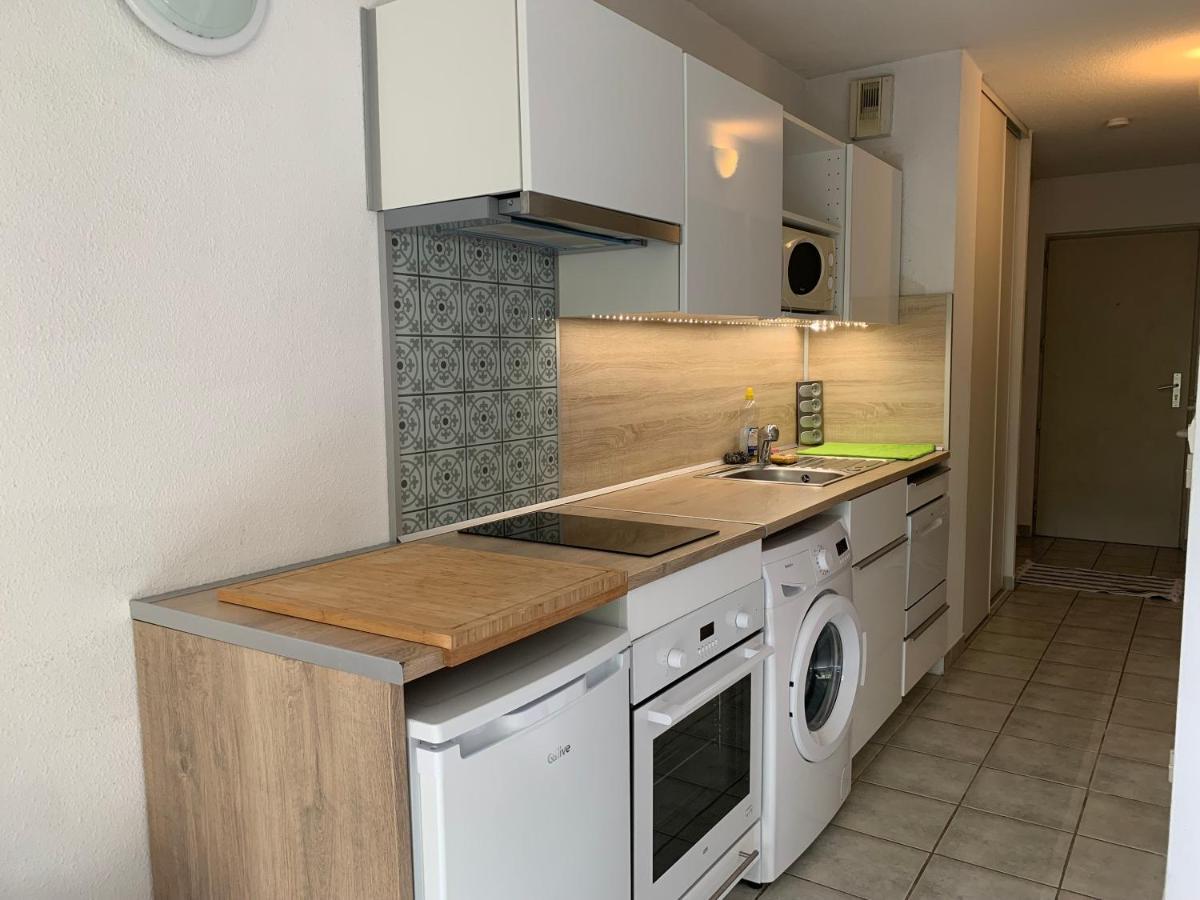 Les Appartements De La Marina Sanary-sur-Mer Exteriör bild