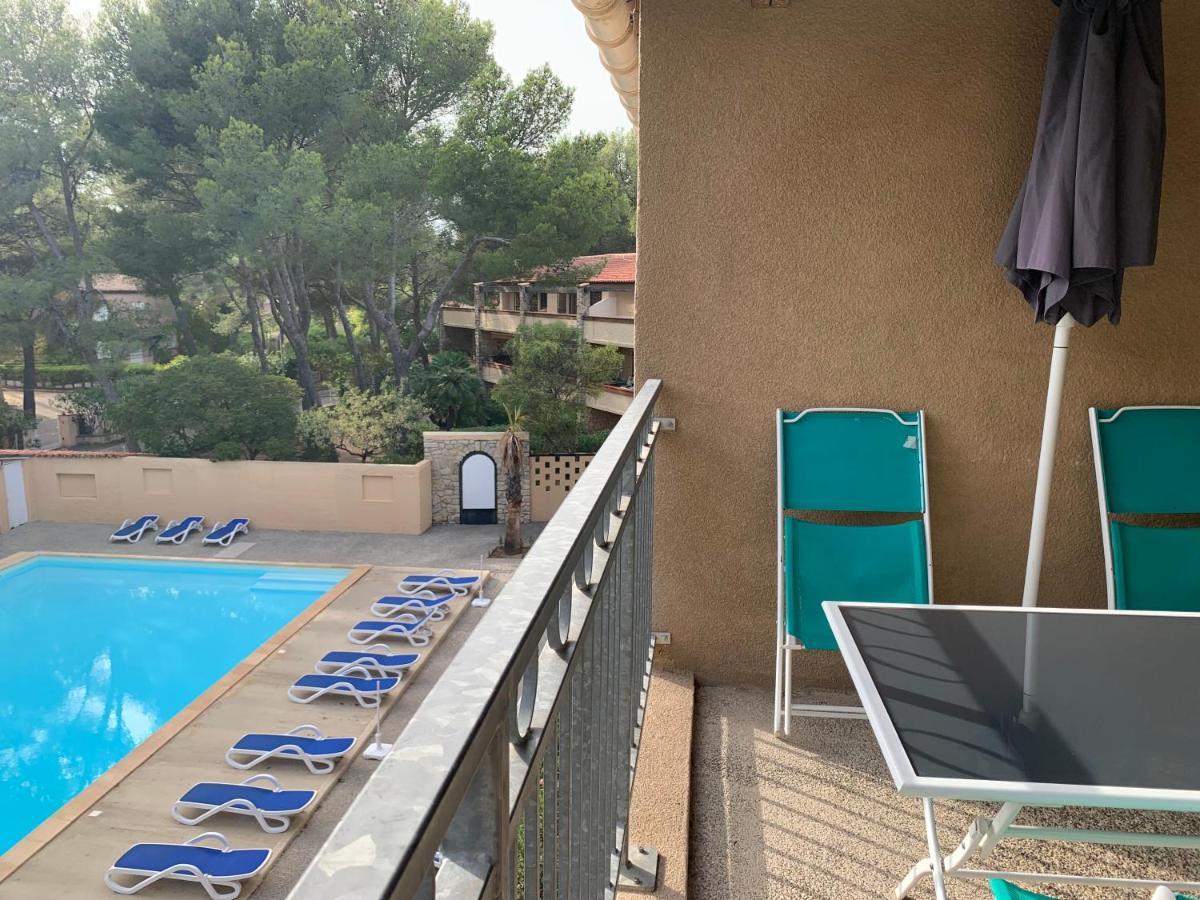 Les Appartements De La Marina Sanary-sur-Mer Exteriör bild