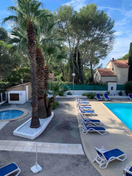 Les Appartements De La Marina Sanary-sur-Mer Exteriör bild