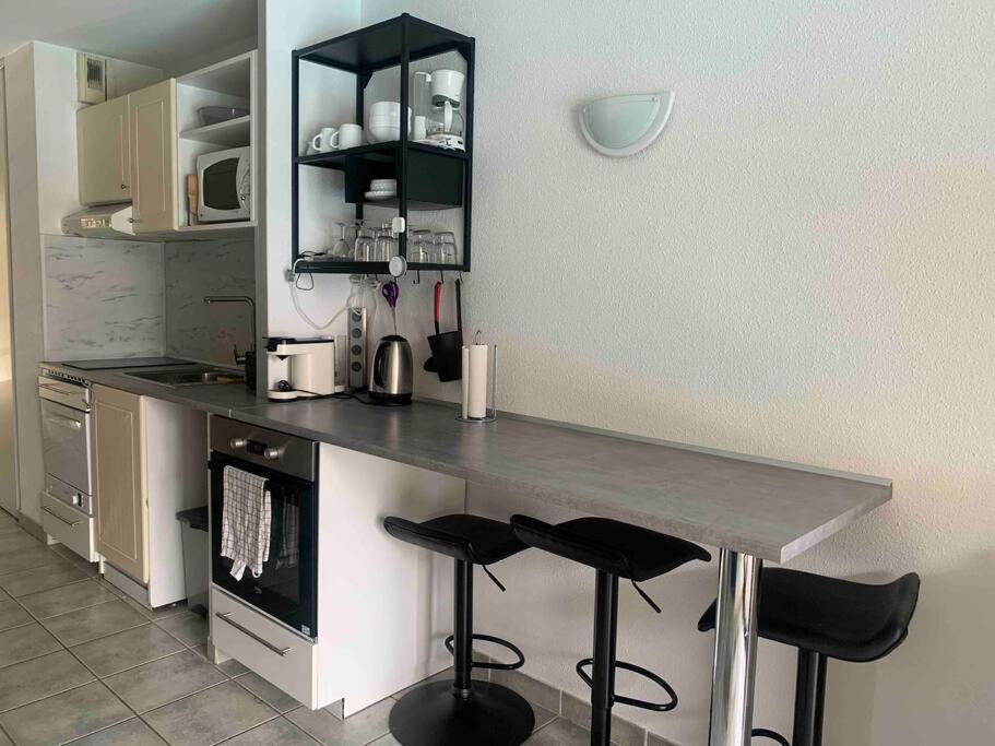 Les Appartements De La Marina Sanary-sur-Mer Exteriör bild