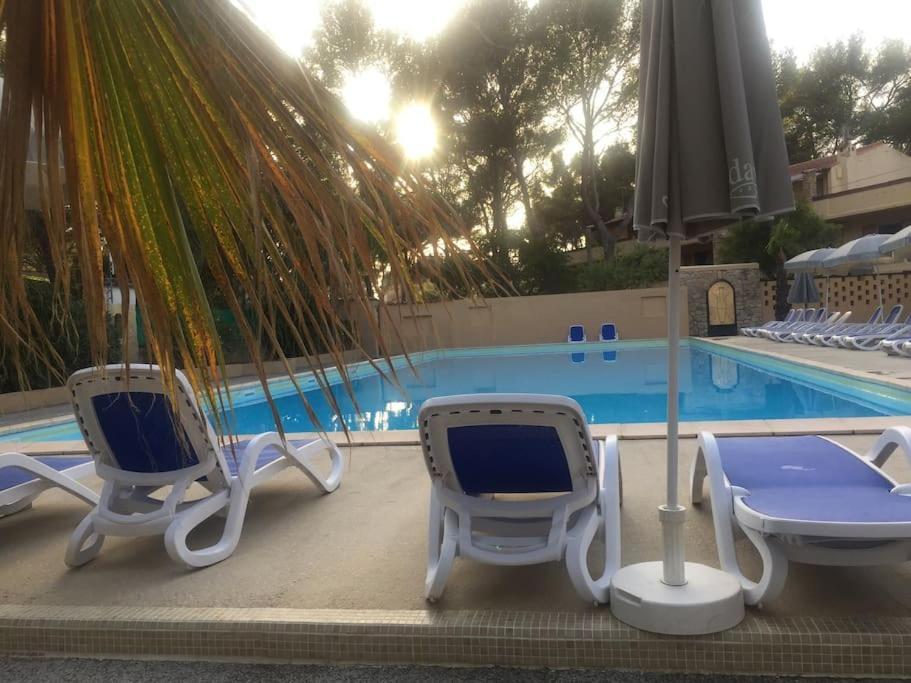 Les Appartements De La Marina Sanary-sur-Mer Exteriör bild