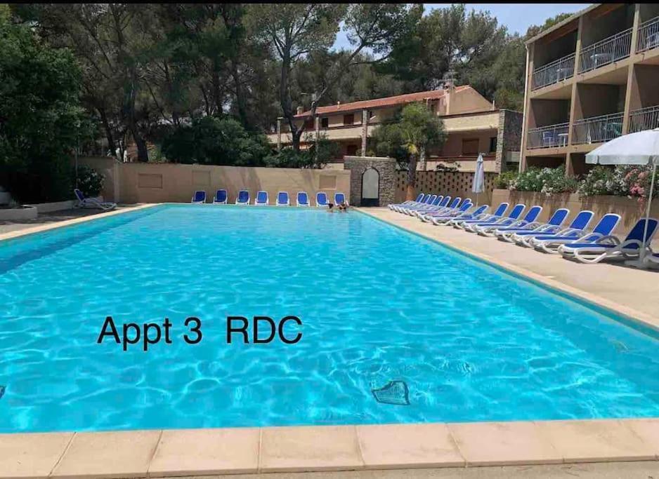 Les Appartements De La Marina Sanary-sur-Mer Exteriör bild