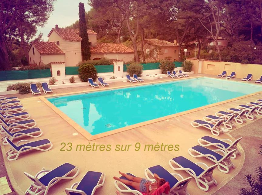 Les Appartements De La Marina Sanary-sur-Mer Exteriör bild