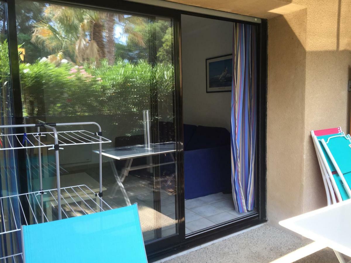 Les Appartements De La Marina Sanary-sur-Mer Exteriör bild